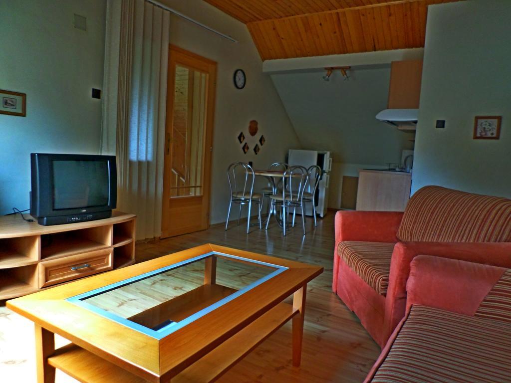 Bešeňová Apartmany Anna חדר תמונה
