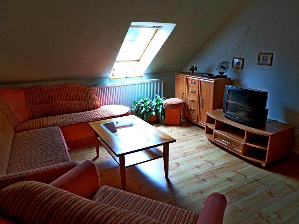 Bešeňová Apartmany Anna חדר תמונה